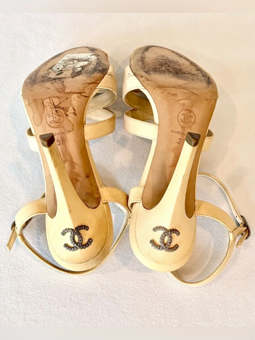 CHANEL Leather Strappy heels, Interlocking Strass CCs,quilted int, nude, 37, GUC